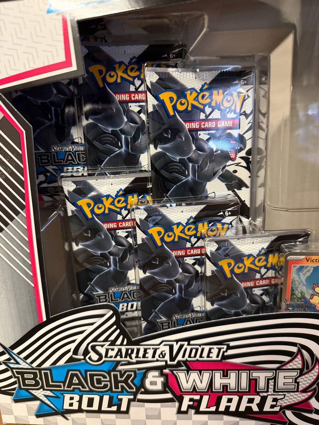 Pokémon TCG: Unova Heavy Hitters Premium Collection