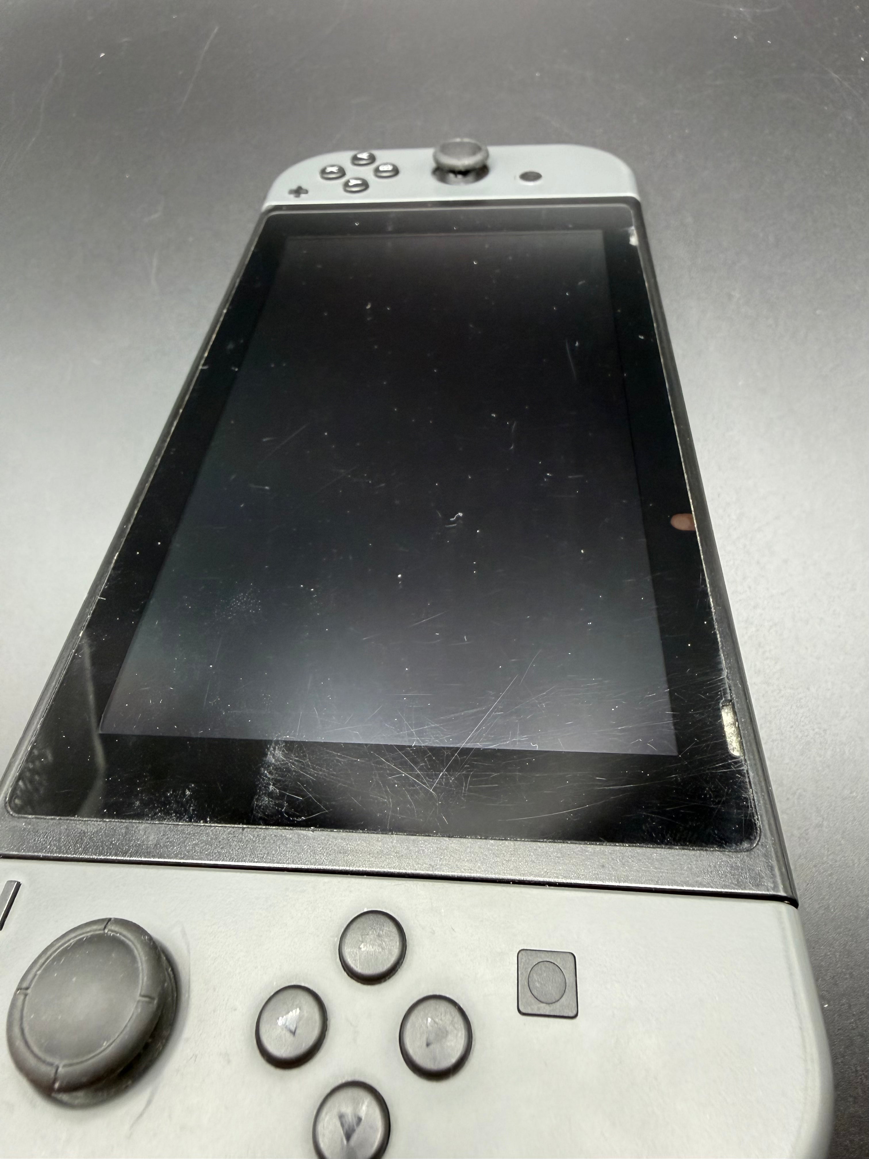 Nintendo Switch V1 – Komplett spelkonsol med tillbehör