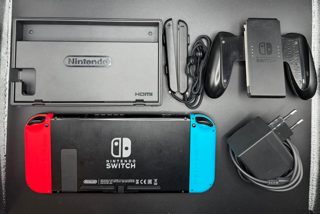 Nintendo Switch V2 – Komplett spelkonsol med tillbehör