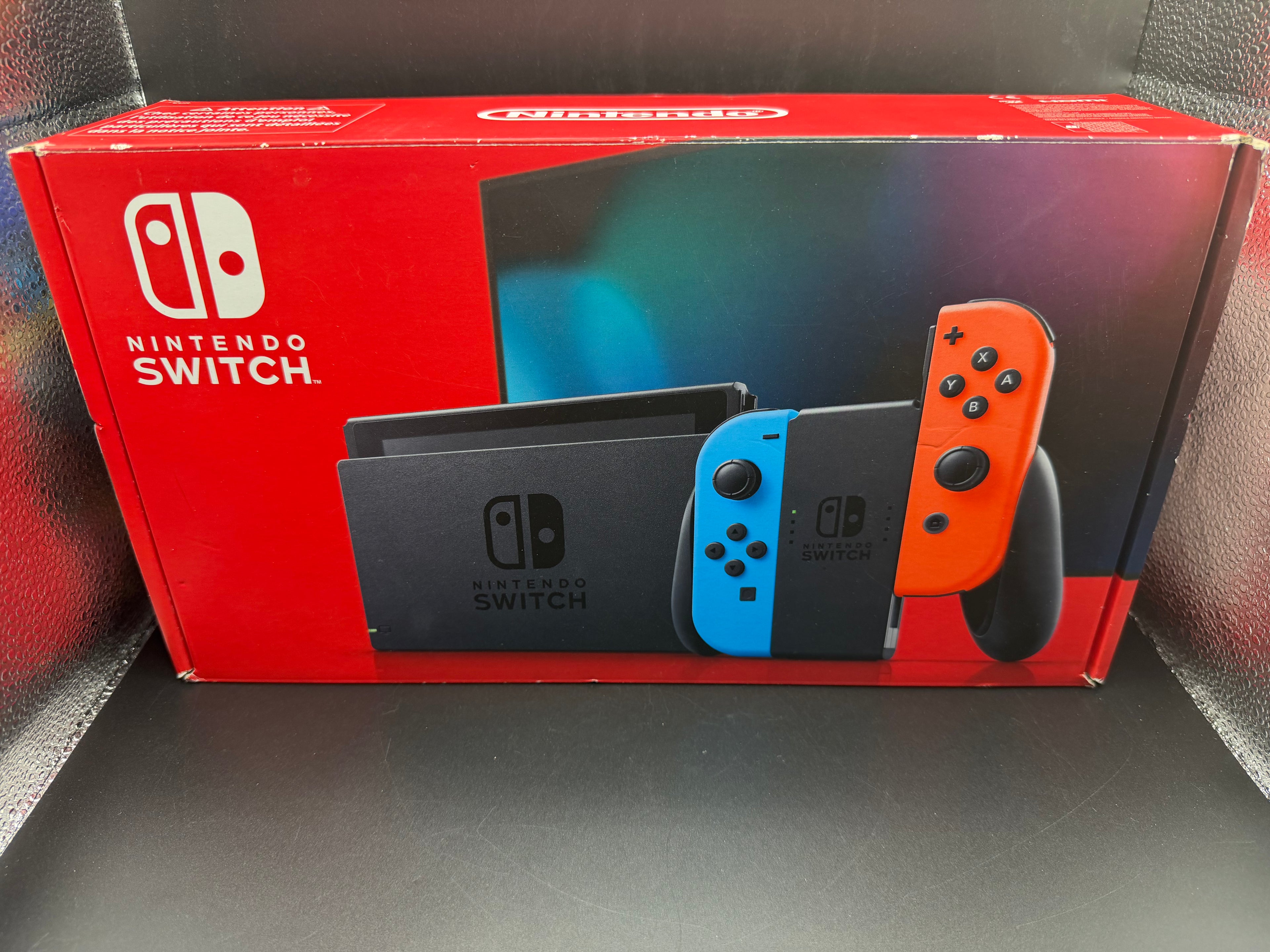 Nintendo Switch V2 – Komplett spelkonsol med tillbehör